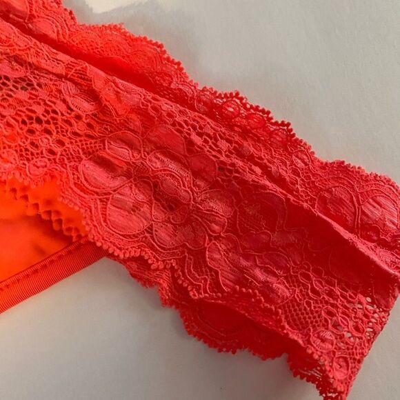 Beach Bunny Mystic Shine Bikini Bottom - Picture 4 of 9